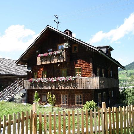 Sprawling Mansion Near Ski Area In Salzburg エーベン・イム・ポンガウ エクステリア 写真