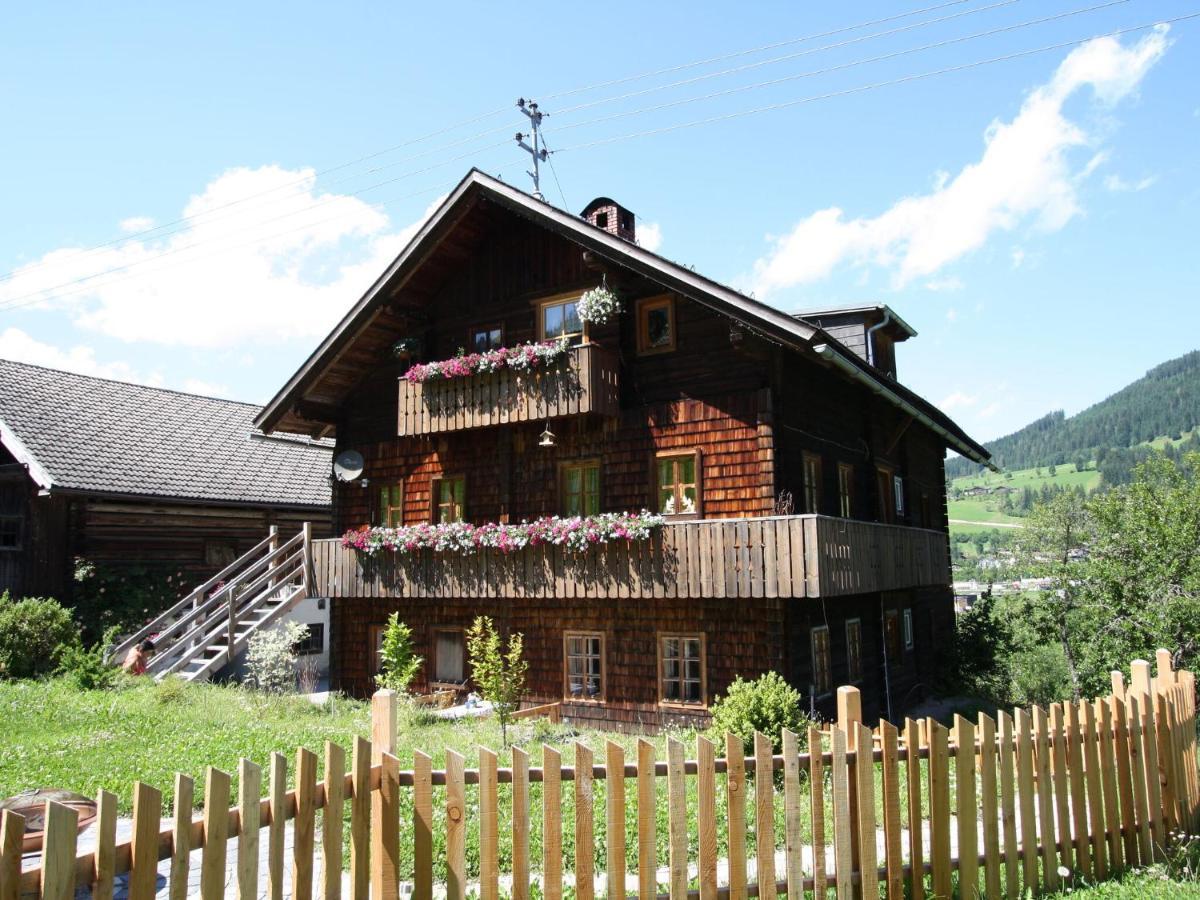 Sprawling Mansion Near Ski Area In Salzburg エーベン・イム・ポンガウ エクステリア 写真